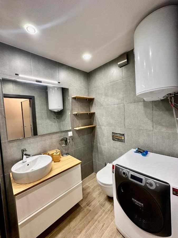Apartemen Allegro Home, By Lmg Sofia