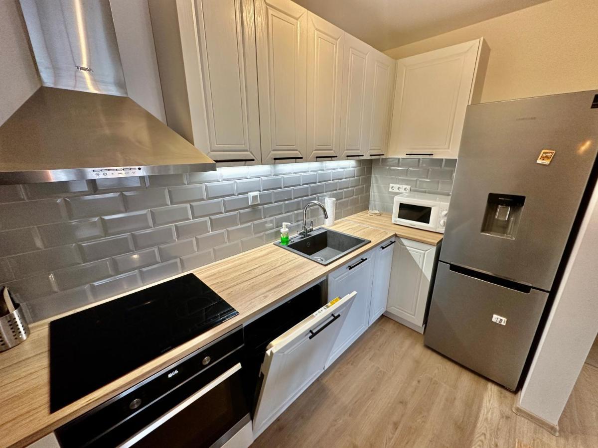 Apartemen Allegro Home, By Lmg Sofia