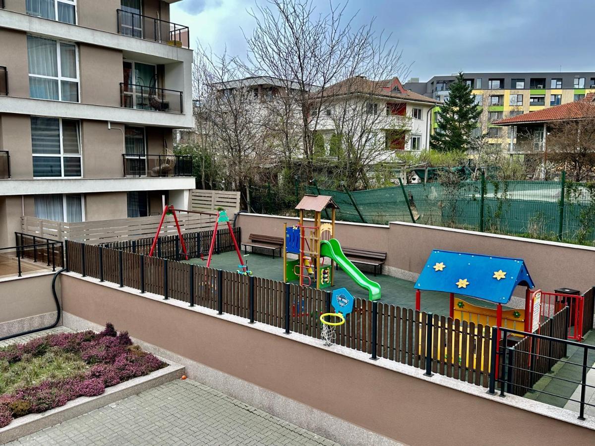 Apartment Allegro Home, By Lmg