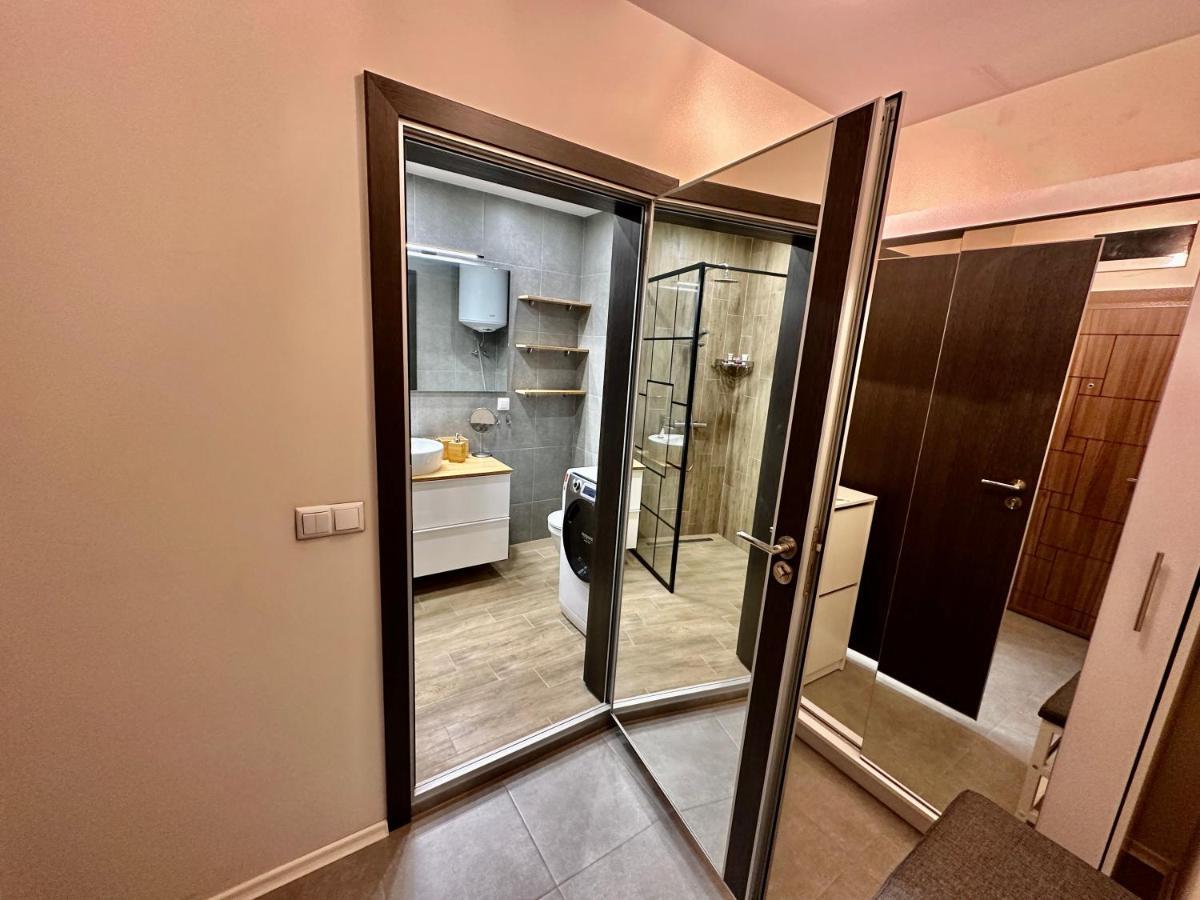 Allegro Home, By Lmg *